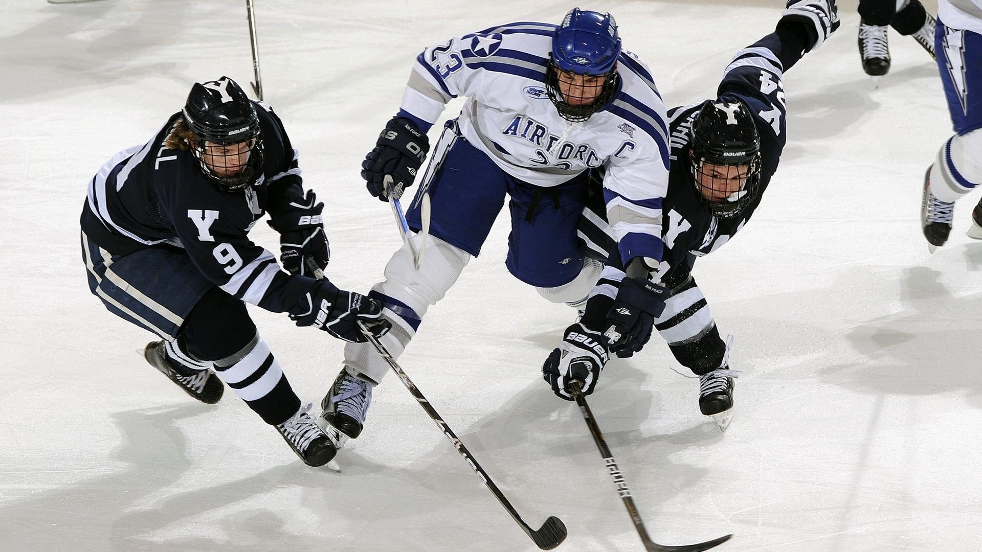 ky开元首存彩金 -穆古鲁扎新星绝杀表现惊艳，雄鹿未来可期！